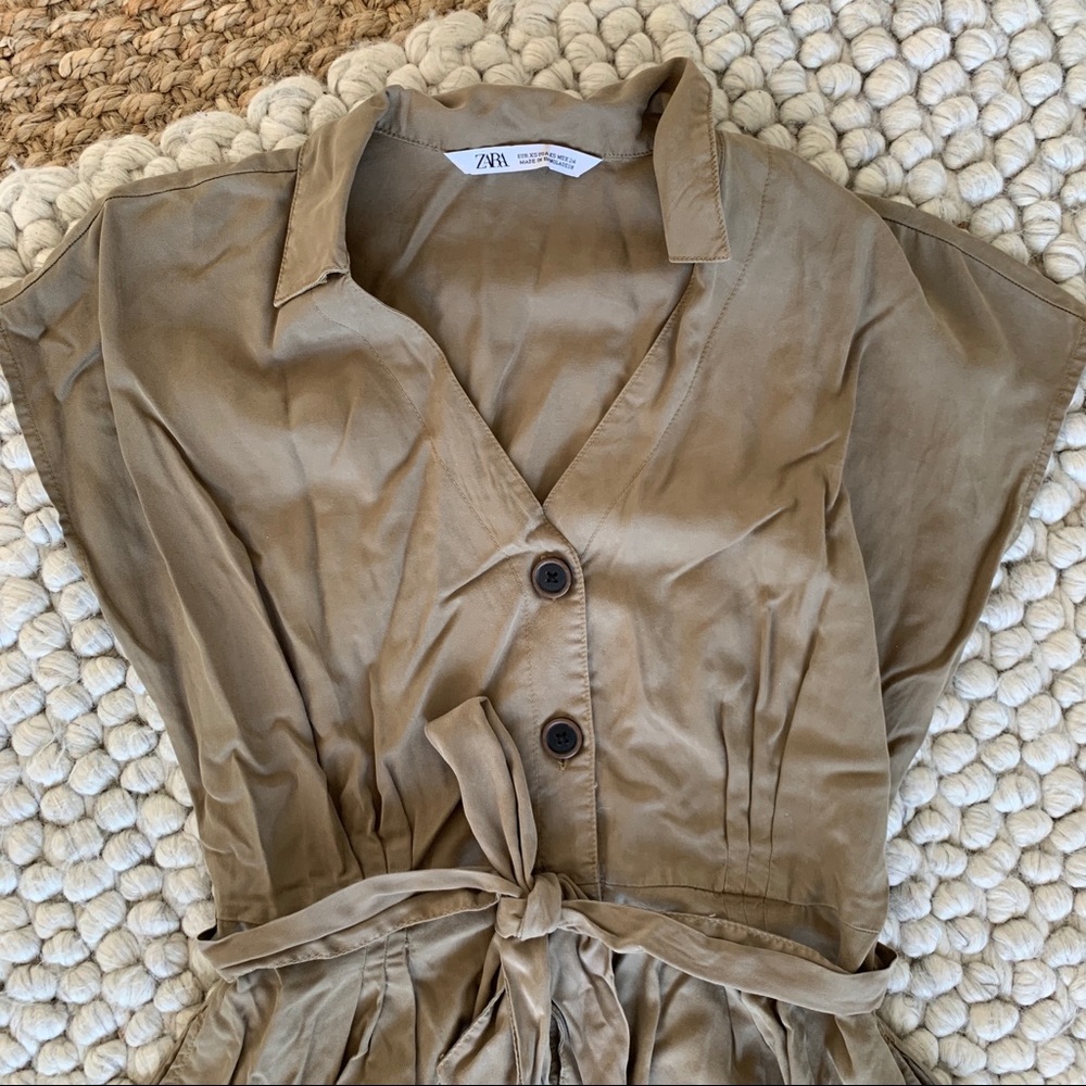 Zara Button down khaki dress - Picture 2 of 2